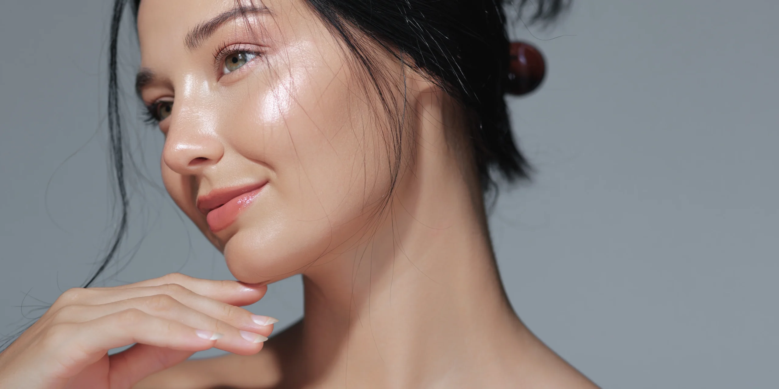 Face So Oily? 15 Common Causes